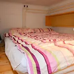 Downtown Cozy Private Studio For 1-2 People